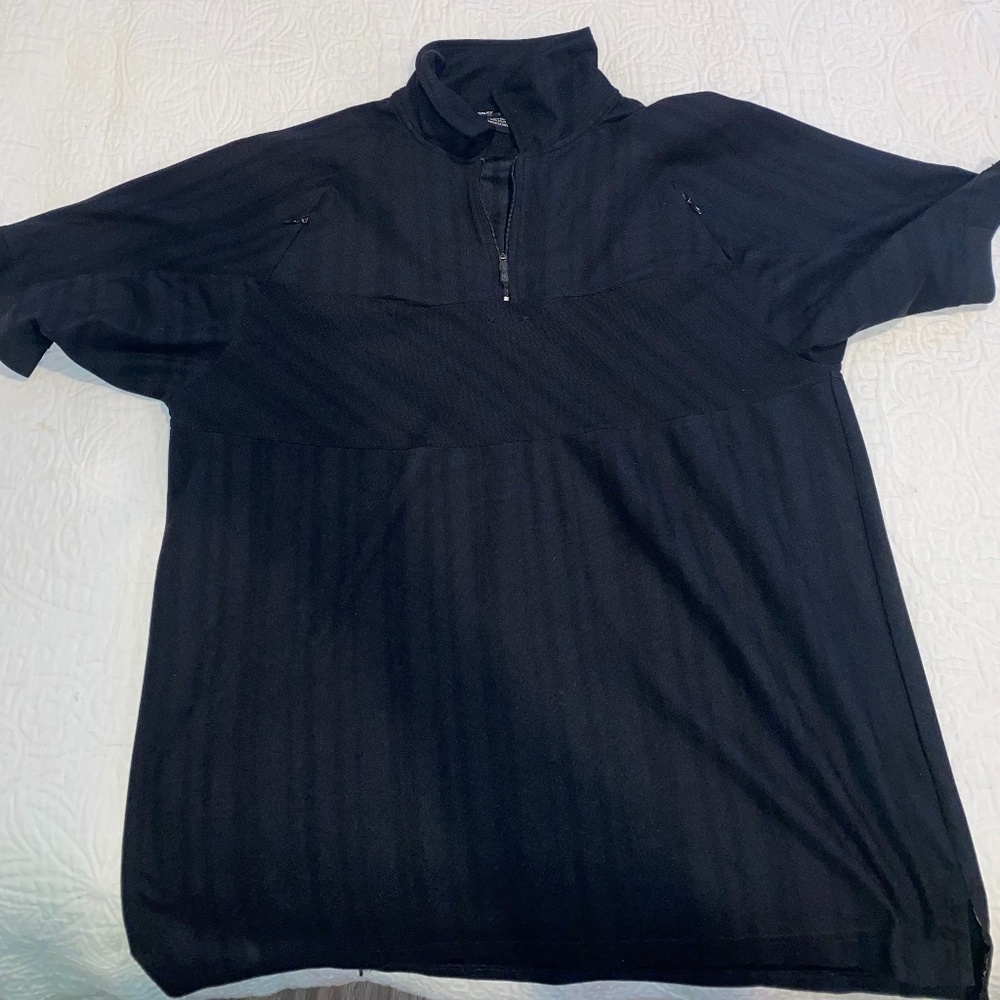 Oakley shirt size Large